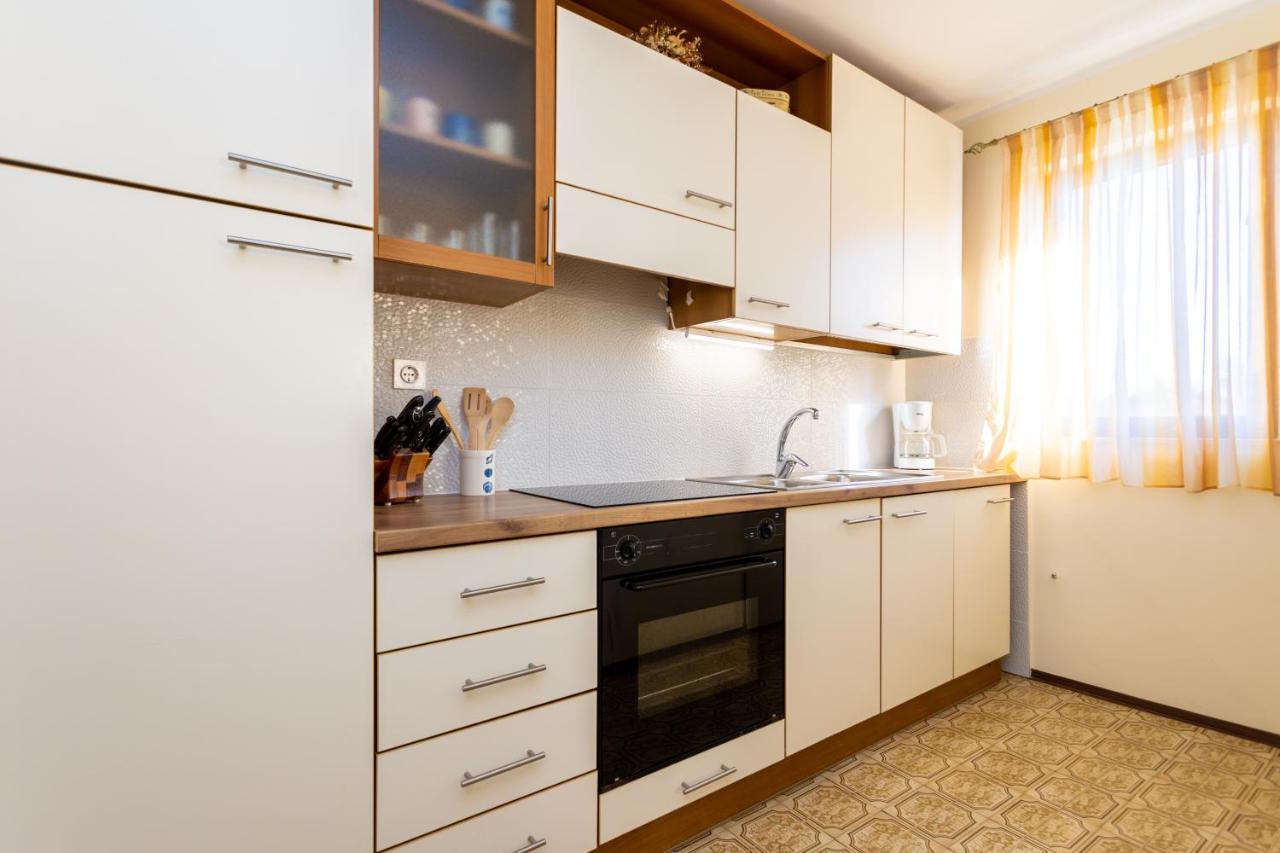 Apartman Doris Milohnici Esterno foto