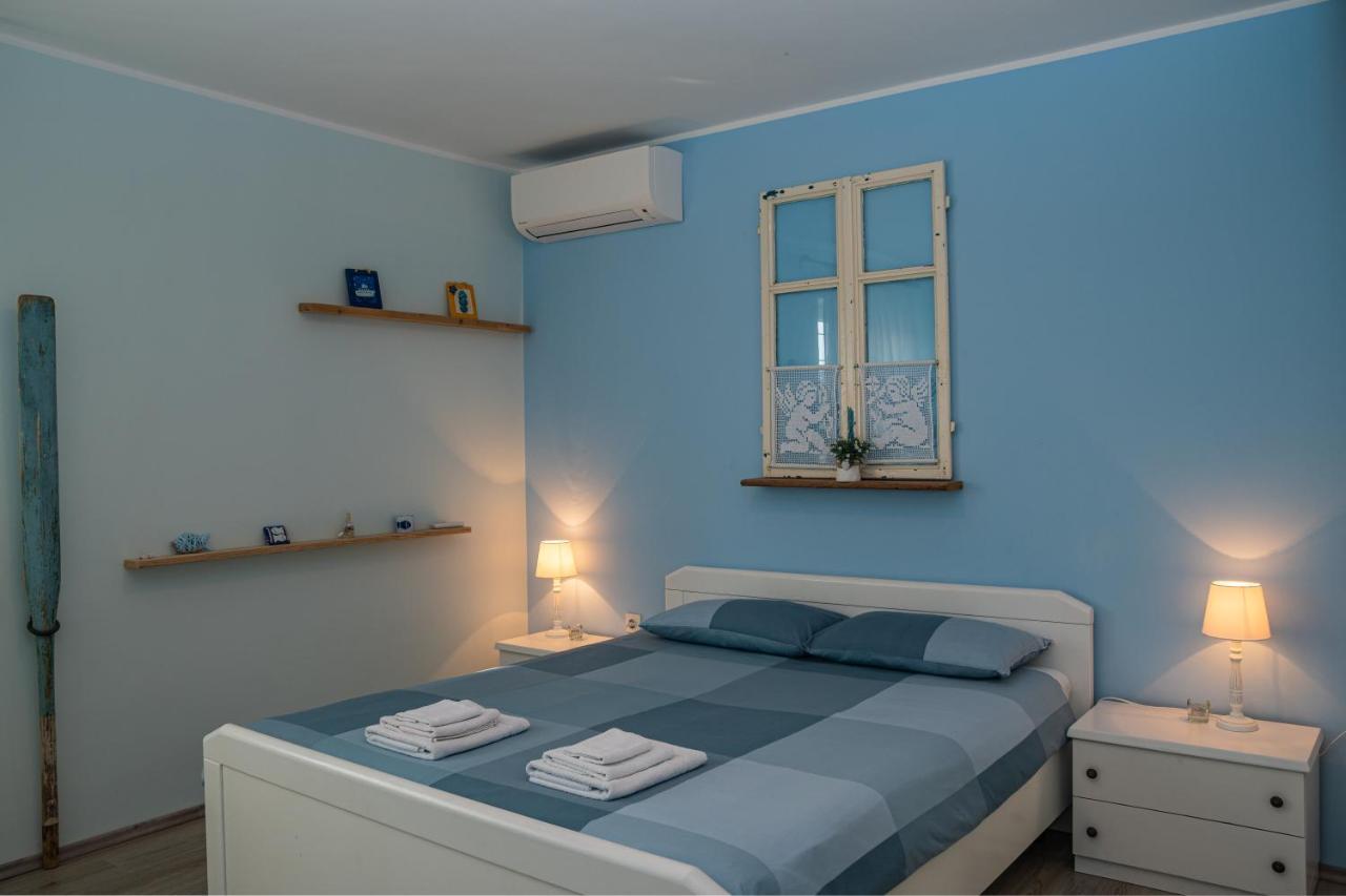Apartman Doris Milohnici Esterno foto