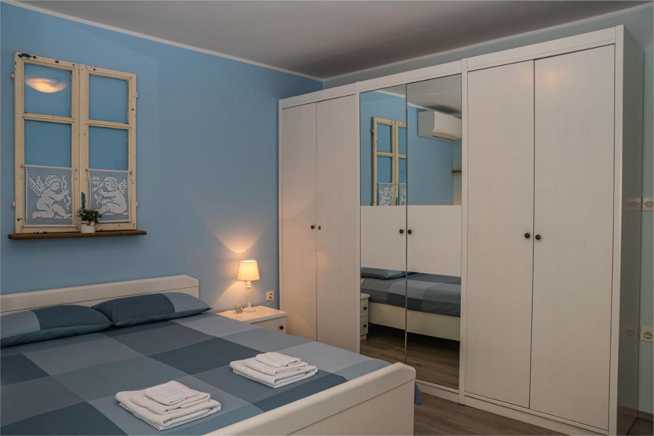 Apartman Doris Milohnici Esterno foto